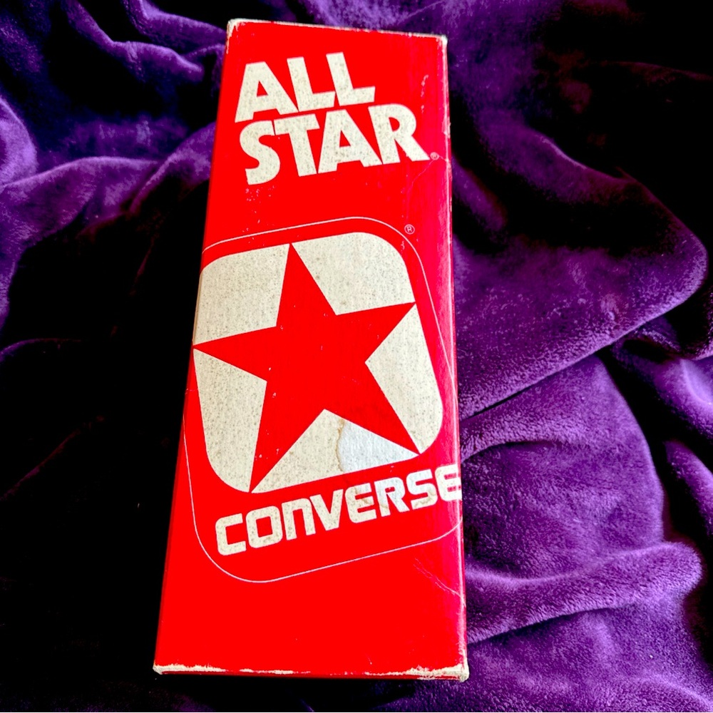 Converse All Star Red Box empty box